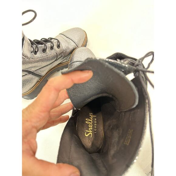 Shellys London Bootie 39 Silver Metallic Distressed Leather‎ Combat Boots Womens - Picture 9 of 11